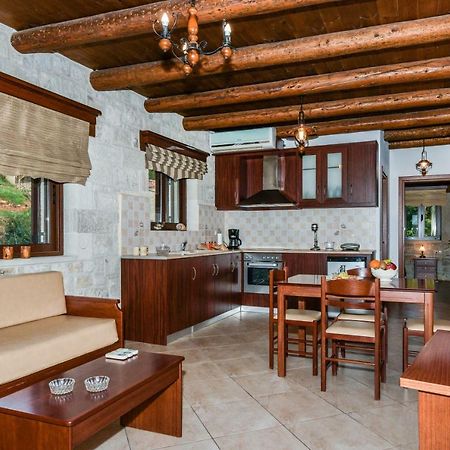 Ariadni Apartments Sfinarion Exterior photo